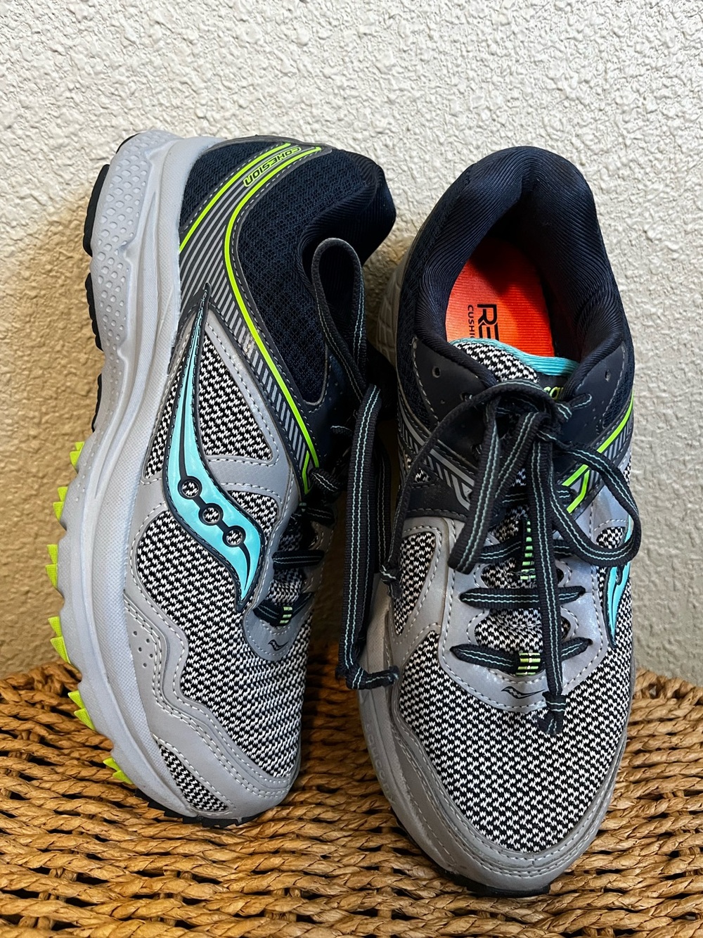 Saucony Cohesion 10 Running Shoes Women’s Size 6.5 W